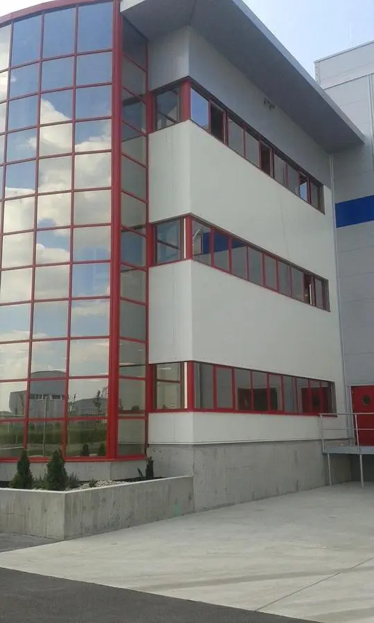 Hliníkové fasády